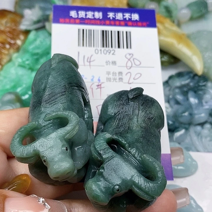 用***3定制翡翠未镶嵌天光墟翡翠市场现金代购