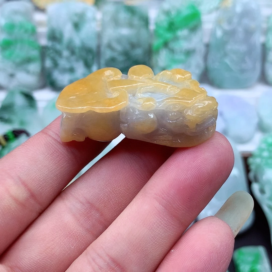 翡翠未镶嵌颈饰翡翠吊坠
