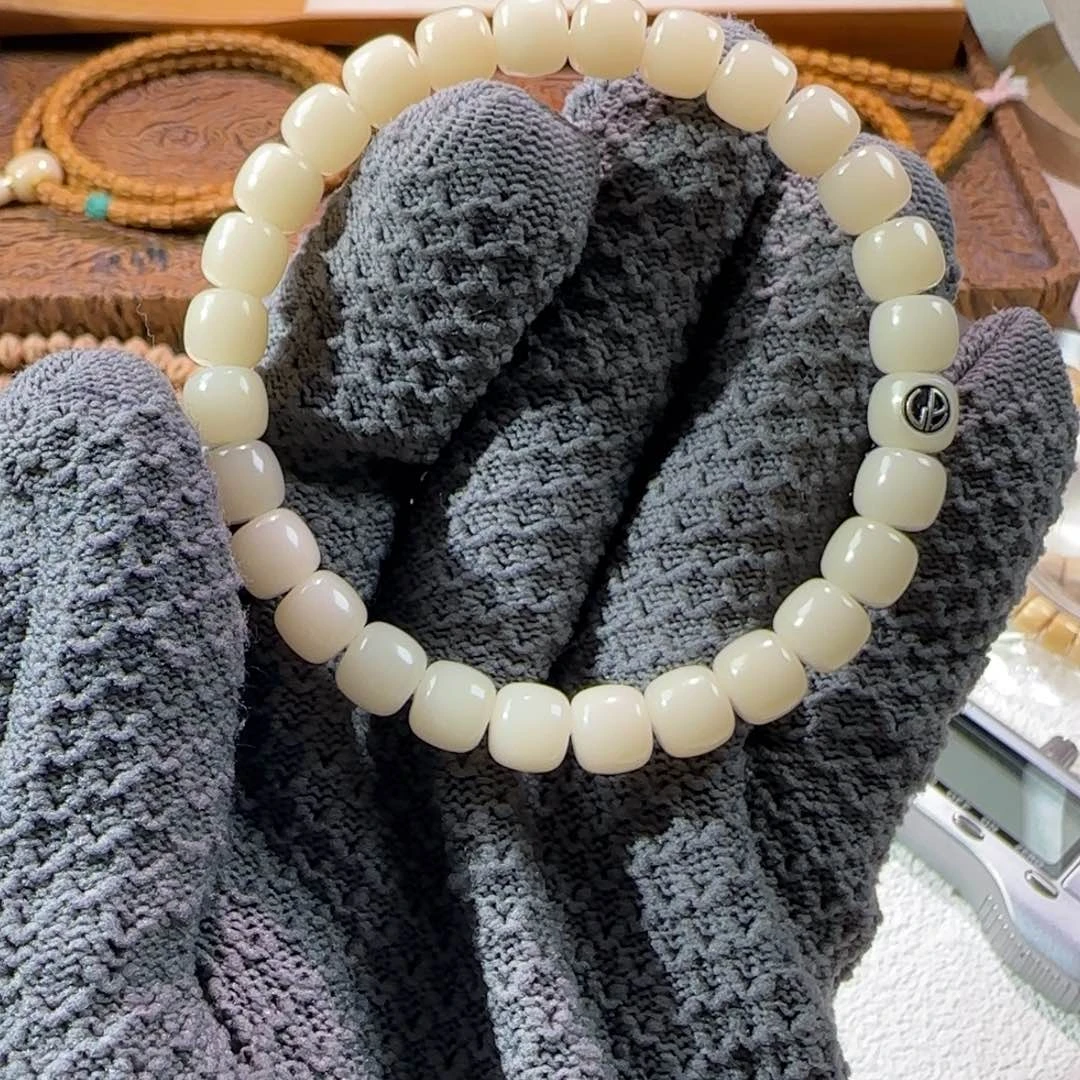 星月菩提吊坠菩提根