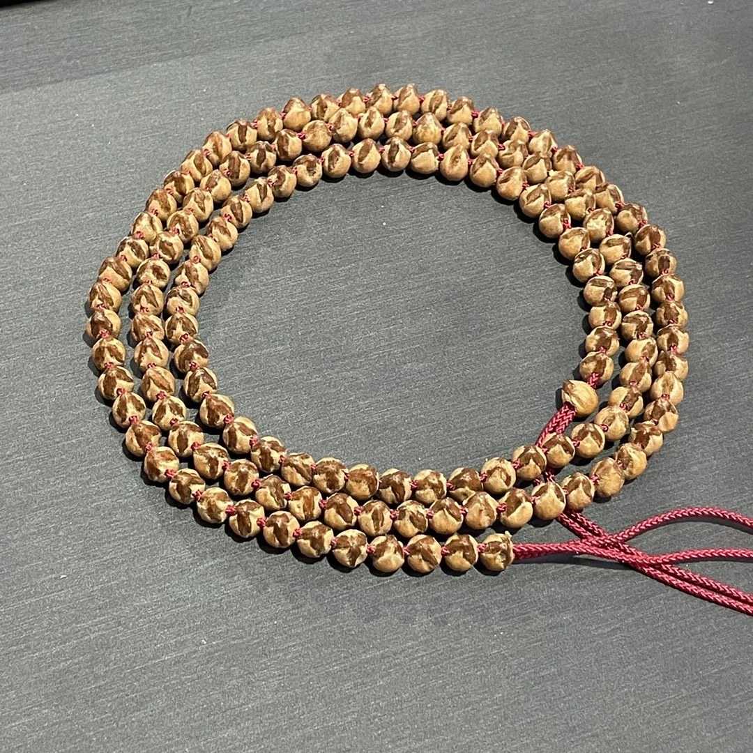 【曹掌柜精选】18 G68021-百香籽脖挂（双线红牙三棱）-6mm+-