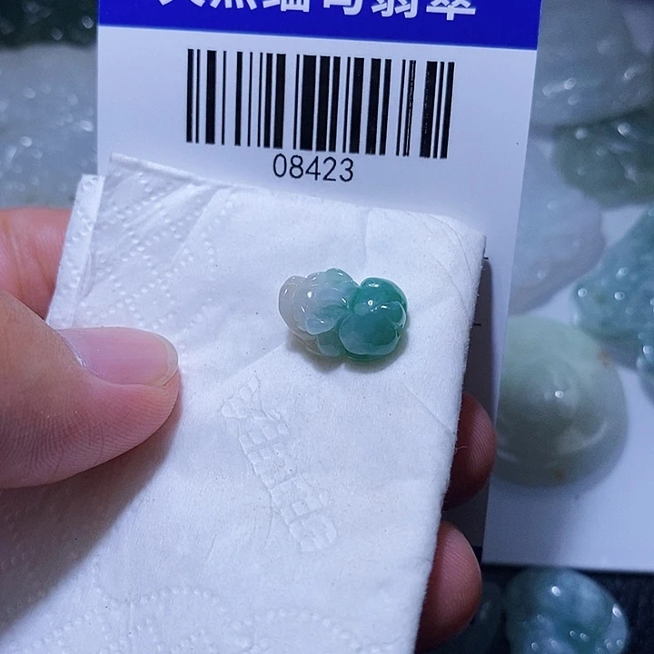 翡翠未镶嵌颈饰天光墟翡翠市场现金代购