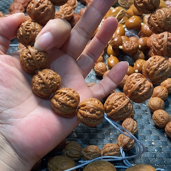 艾***栗手串文玩核桃粗筋珊瑚纹
