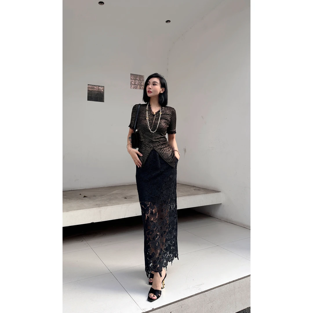 SONG-原创半身裙【绢花悠扬】新款优雅气质黑色显瘦高级百搭设计感