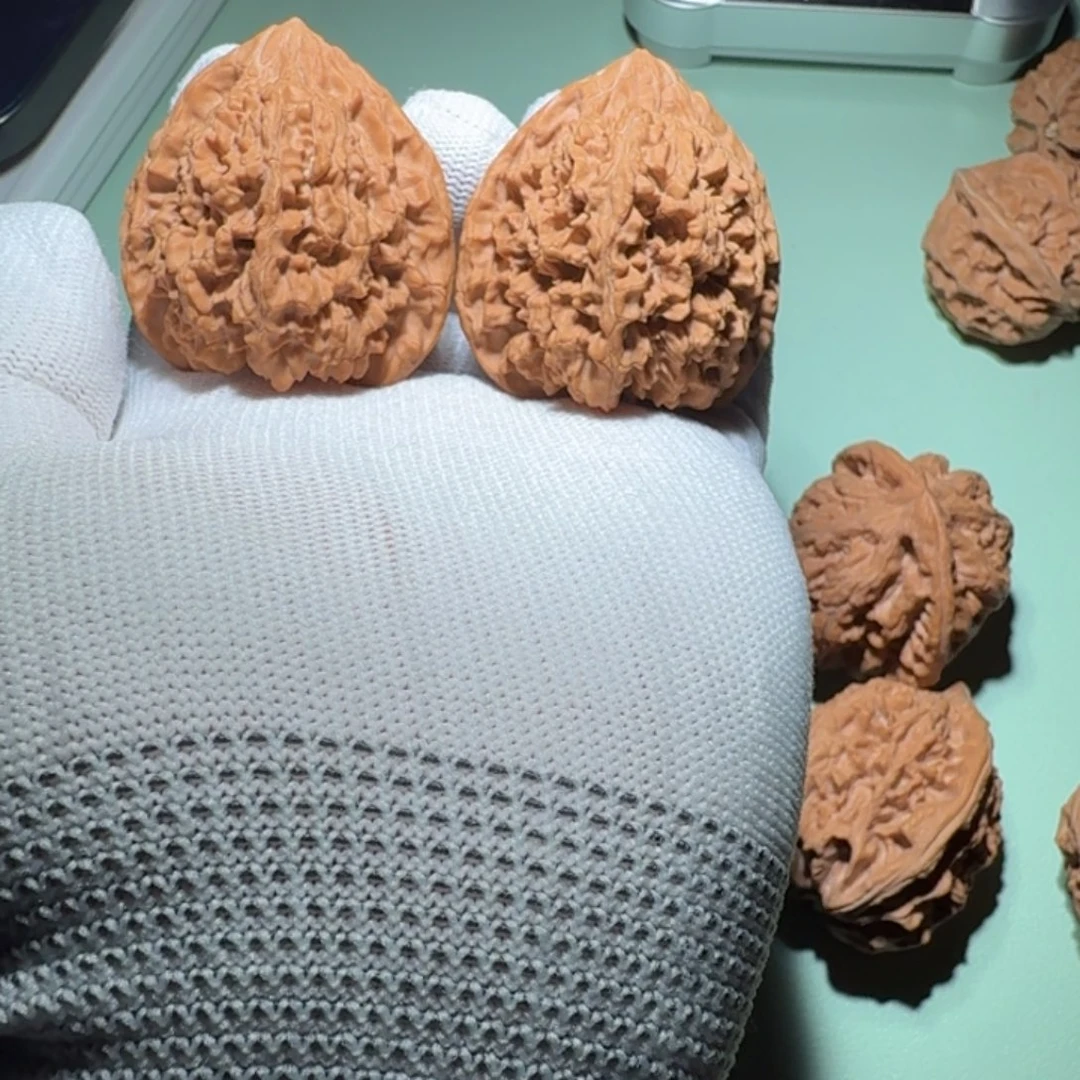 小***划吊坠文玩核桃满天星