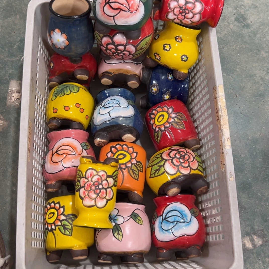 1999 花盆，拍满20发货，退款拉黑