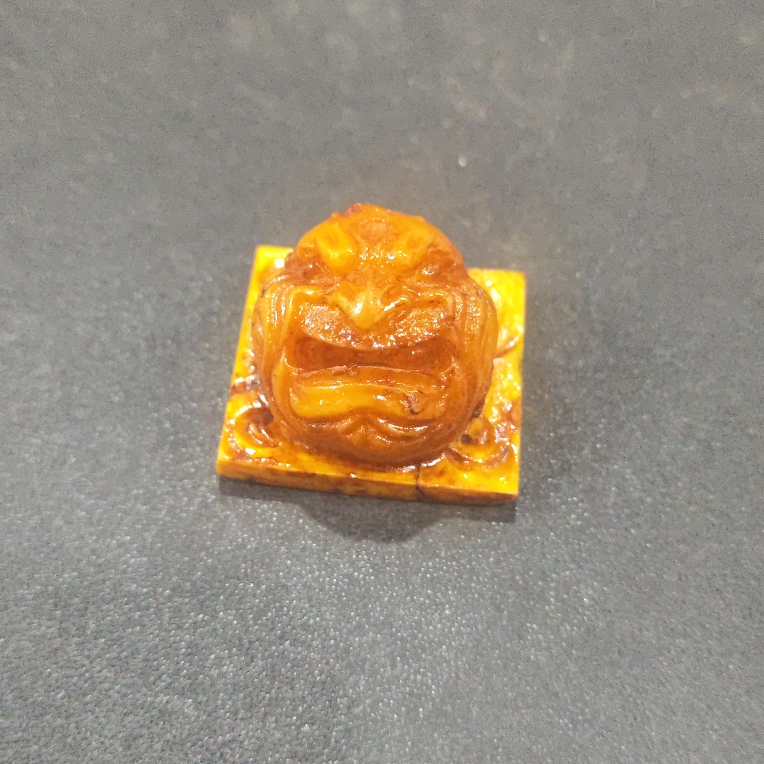 猛犸约6.8克雕刻件HZ1706