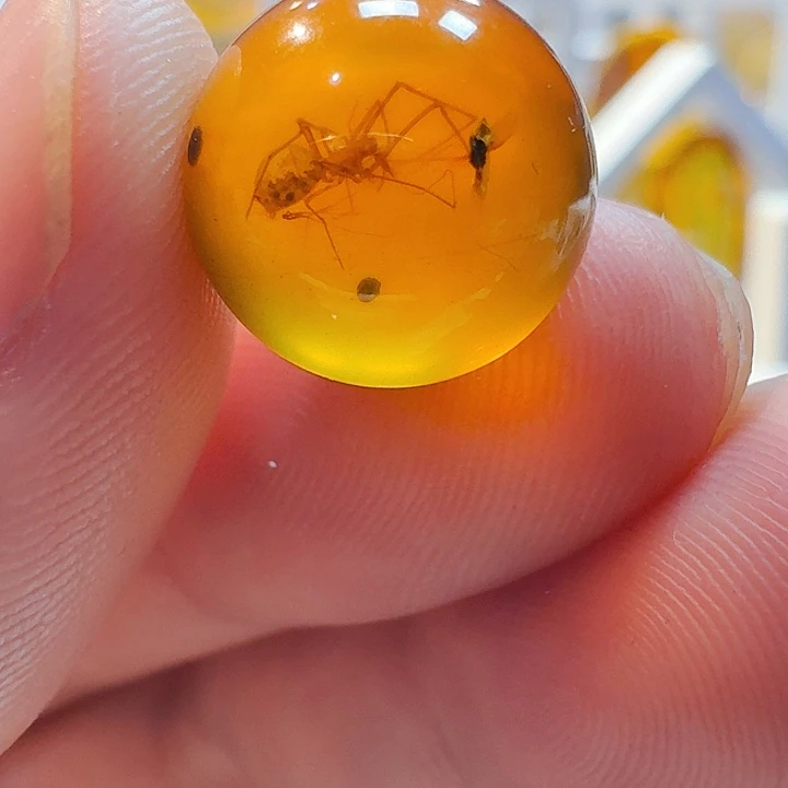 未镶嵌琥珀裸石快**天然缅甸琥珀吊坠