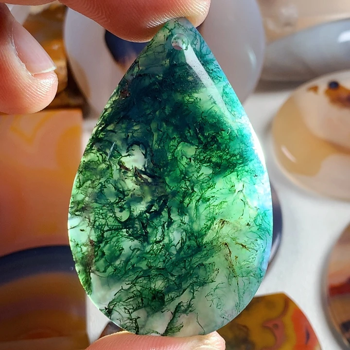 未镶嵌颈饰玛瑙/玉髓阿*