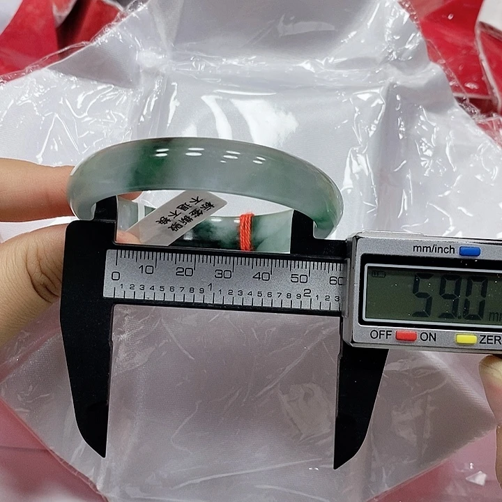 翡翠手镯未镶嵌267