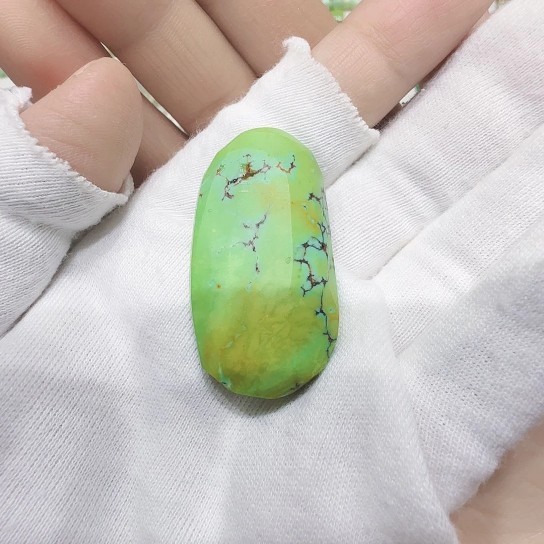 绿松石未镶嵌原矿绿松石