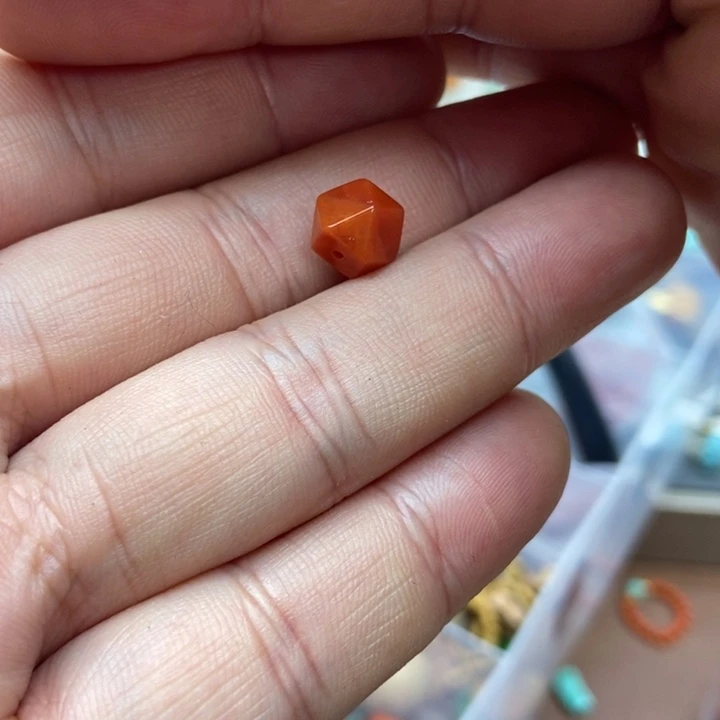 L***-未镶嵌配饰南红玛瑙