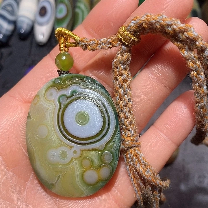 玛瑙/玉髓合金颈饰