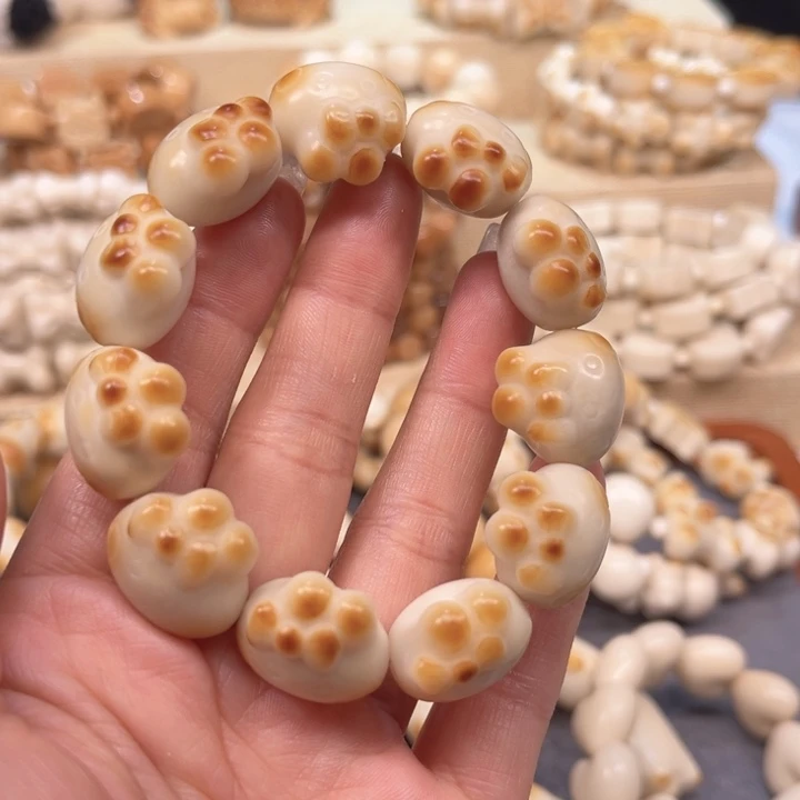 菩提根/象牙果手串2.18.16兔头