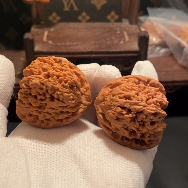 风***说文玩核桃把件对歪三角南疆