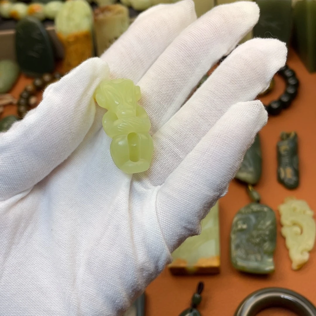 岫岩河磨玉（透闪石质玉）未镶嵌挂件