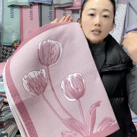 棉特价酒红色郁金香
