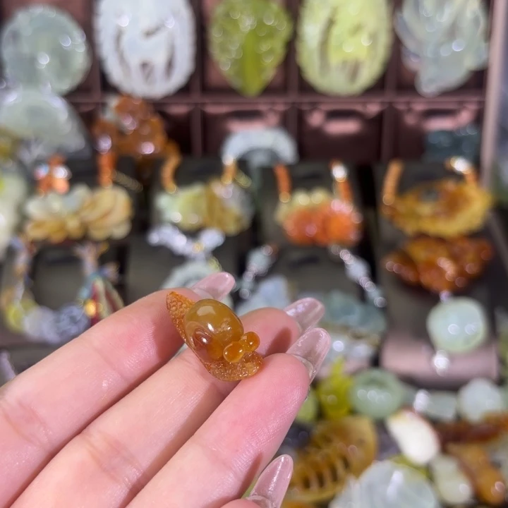 蛇纹石玉合金颈饰