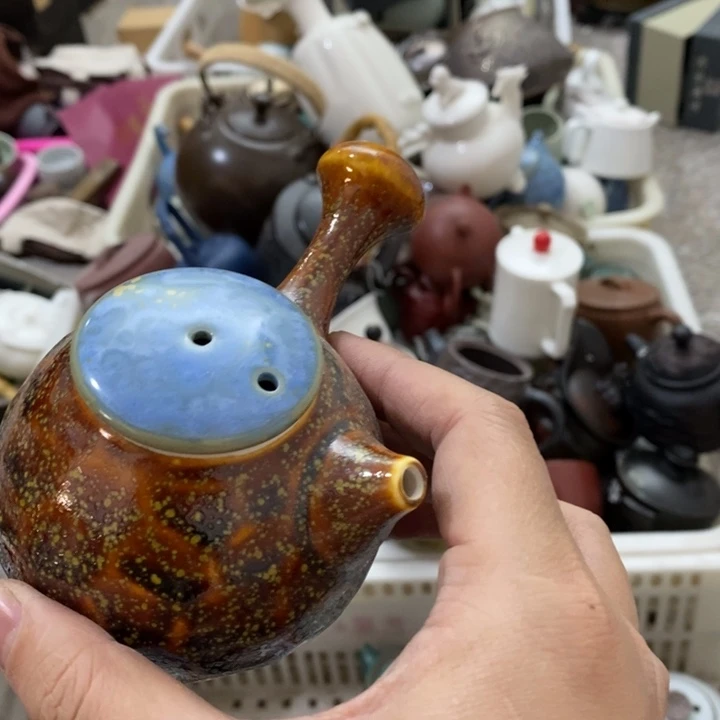 陶瓷艺术品及陶瓷壶