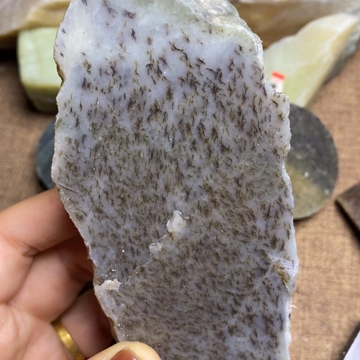 和田玉（糖玉）未镶嵌挂件