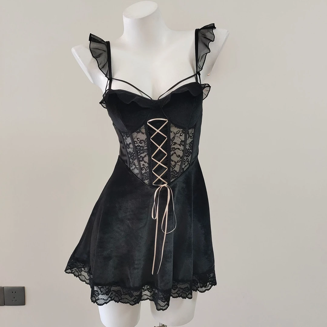 纯欲性感秋季蕾丝吊带睡裙带胸垫美背聚拢显瘦轻奢家居