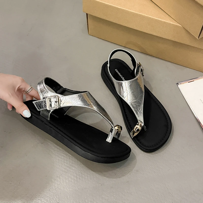 超绝夏季法式凉鞋女夏季外穿时尚百搭平底夹脚沙滩鞋配裙子罗马鞋