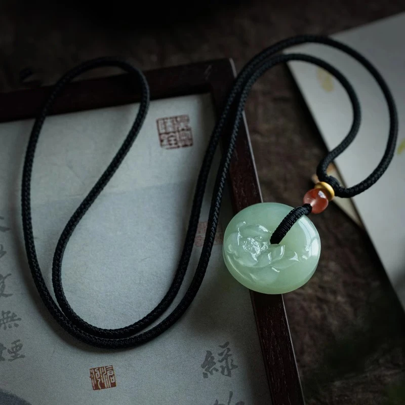 平安扣吊坠挂件正宗和田玉专卖男女项链手工莲花玉坠玉佩饰品