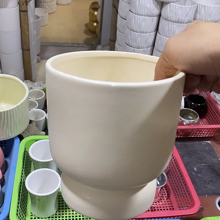 摆件陶陶盆有孔 瑕疵介意勿拍