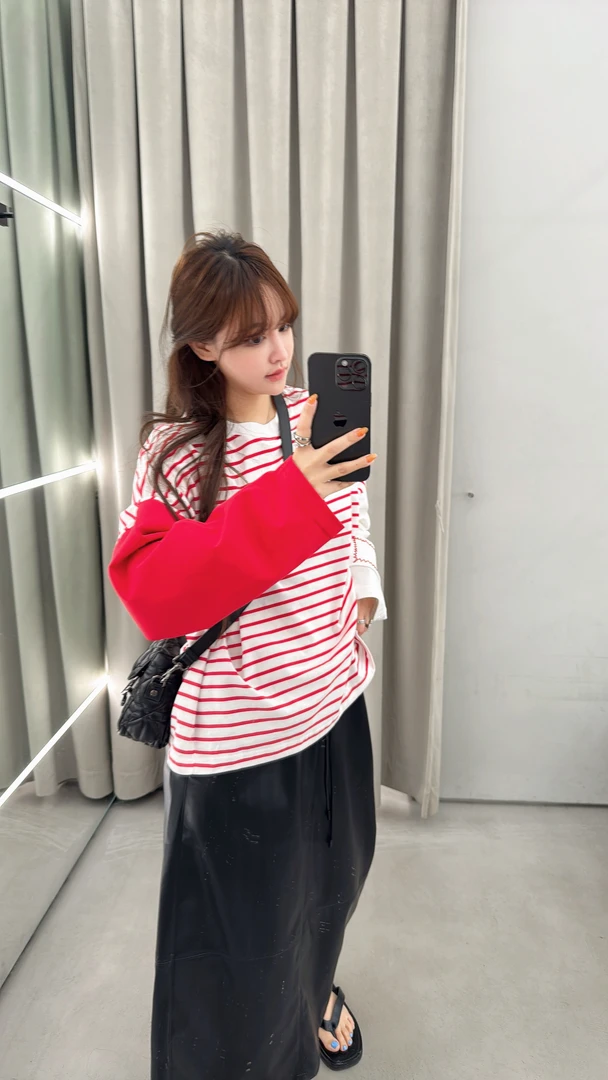 LINUNI“艺术旅途”25春夏条纹拼接宽松大版廓形长袖T恤