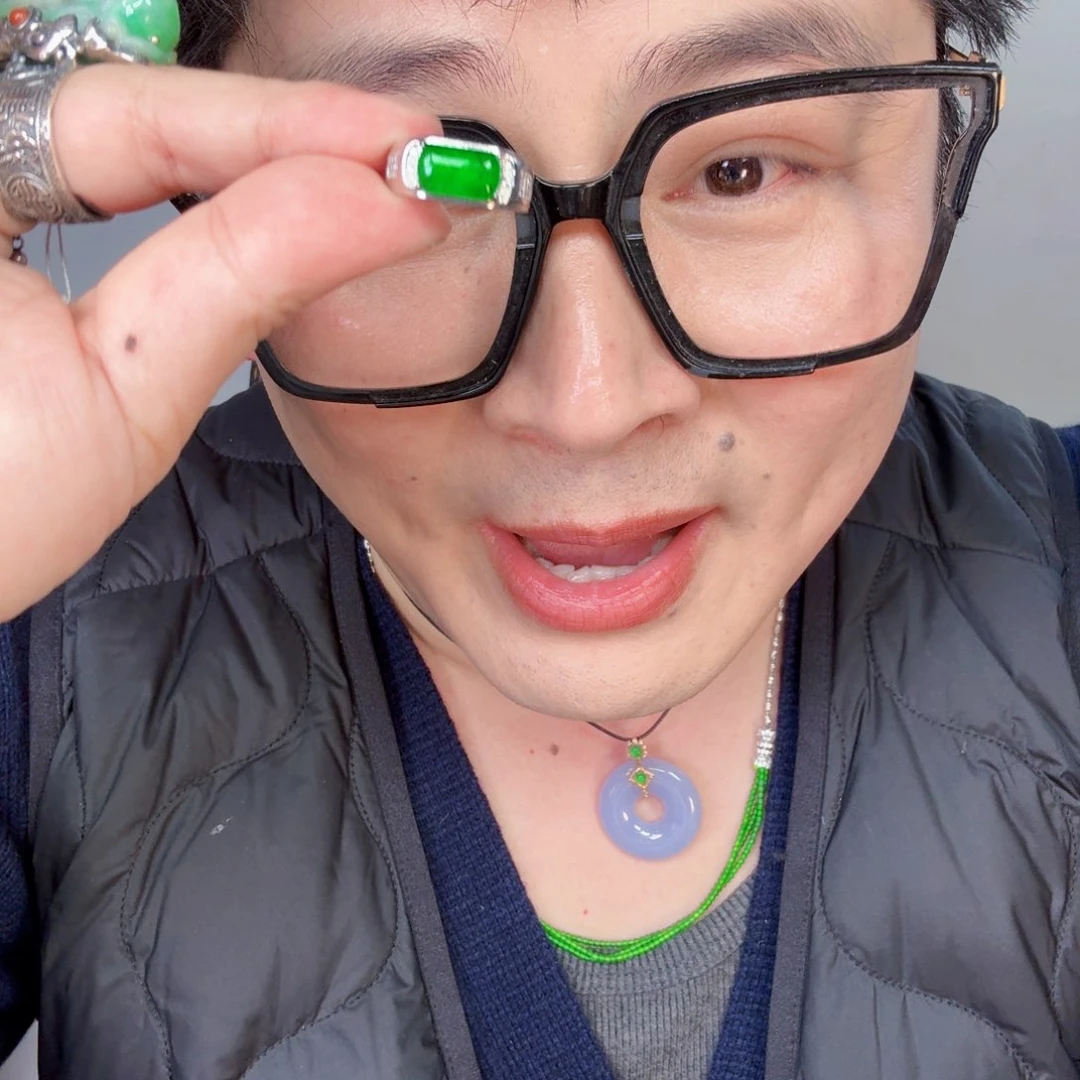 翡翠颈饰未镶嵌一个