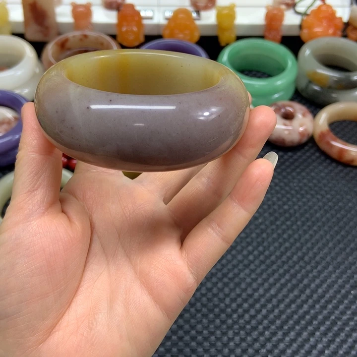 石英质玉未镶嵌手镯