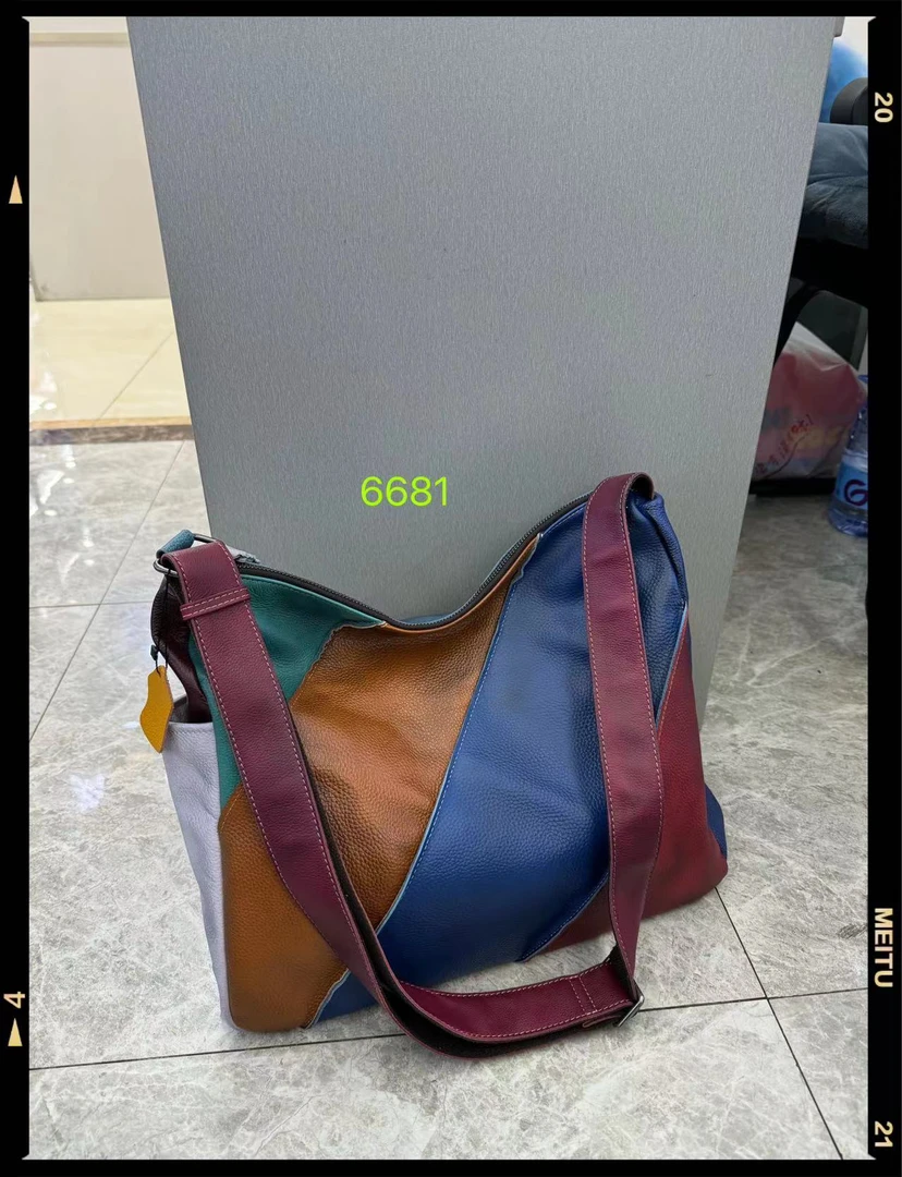 新款简约复古彩色大容量腋下斜挎女包6681