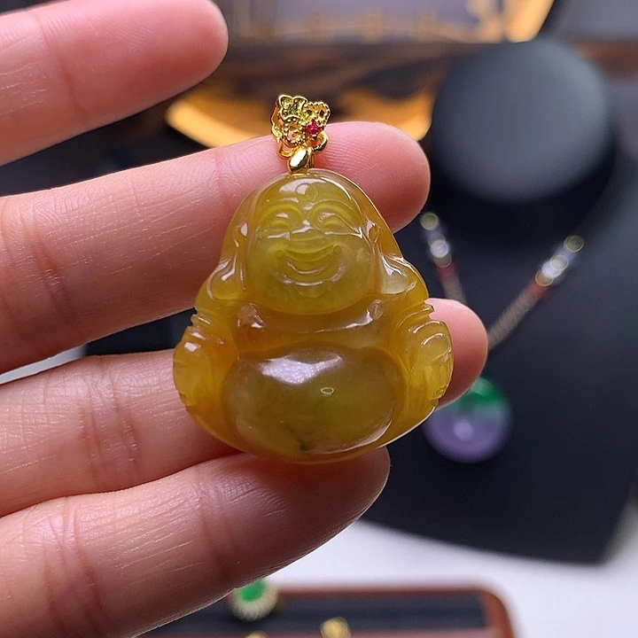 翡翠吊坠(赠链)未镶嵌