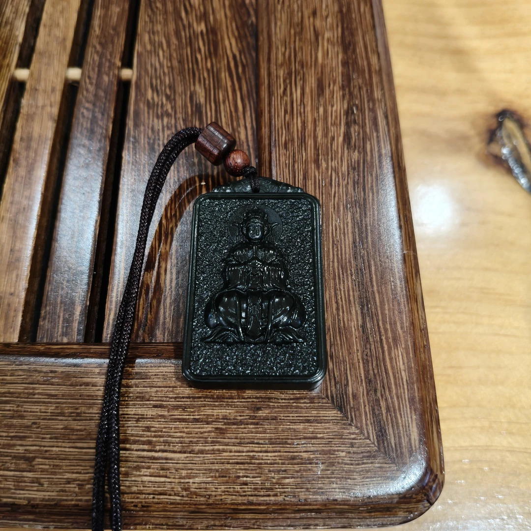 非金属布艺吊坠 泰山墨绿蛇纹石泰山奶奶吊坠(多样性发货)