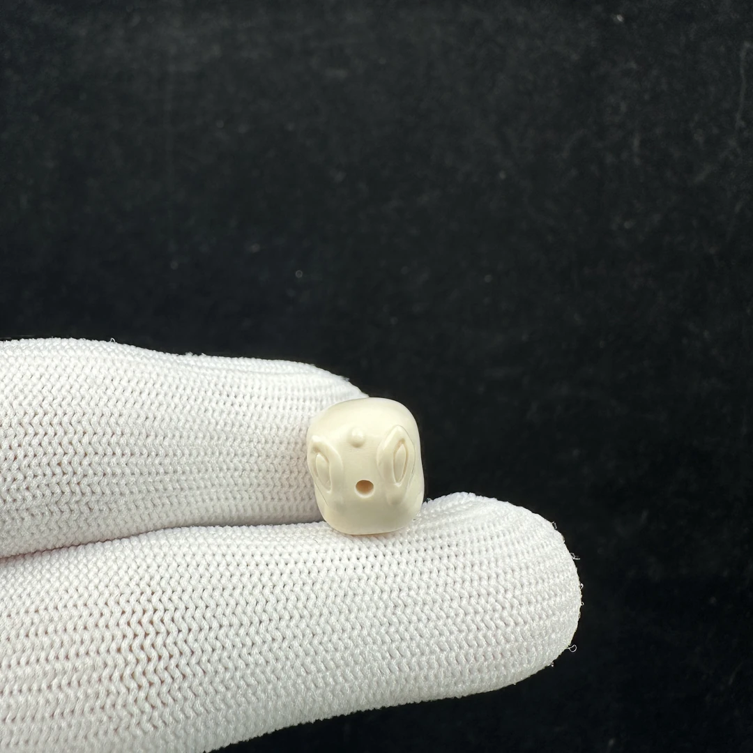 J9134天然猛犸牙 雕刻配饰 11.2*13*11.4mm 支持复检 假一罚十