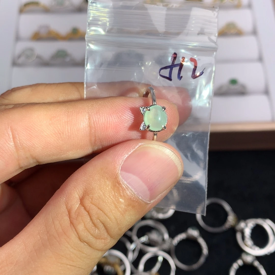 未镶嵌戒指翡翠512