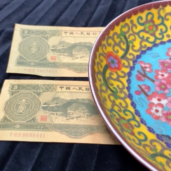 盘花瓶摆件创意产业