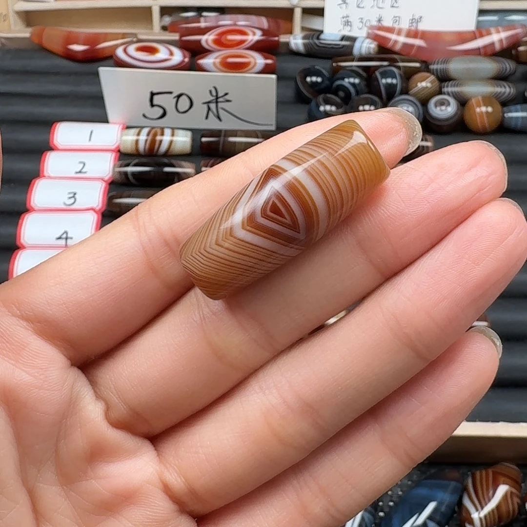 抖***抖玛瑙/玉髓未镶嵌颈饰