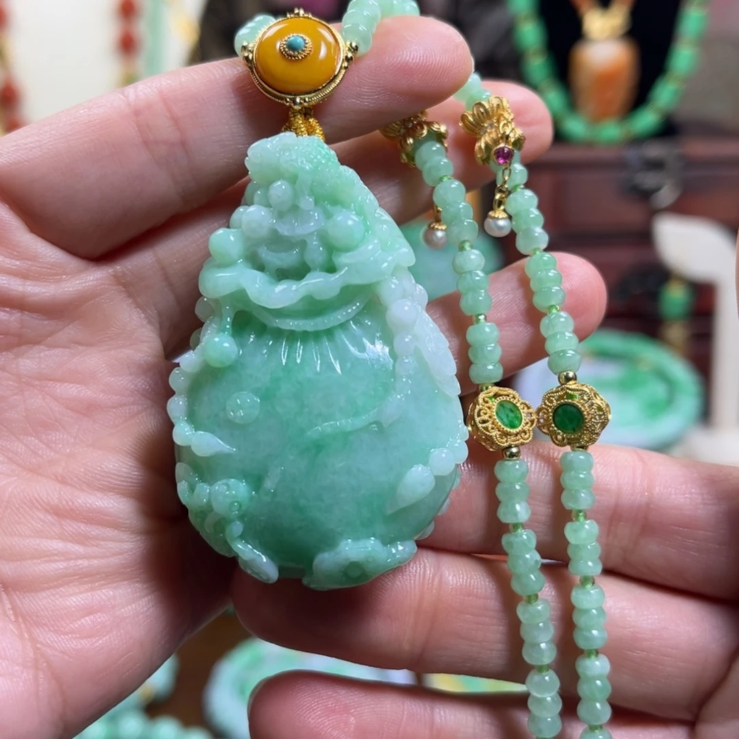 翡翠未镶嵌颈饰天然翡翠