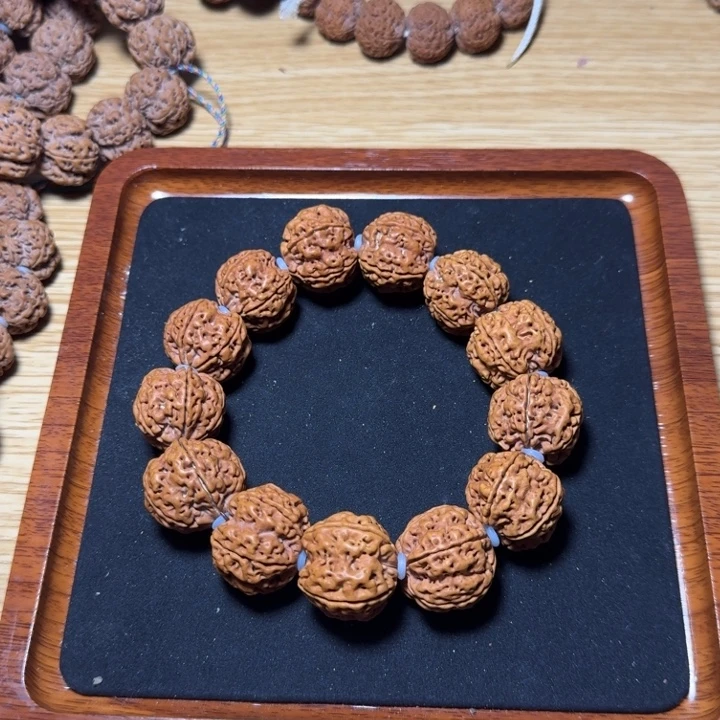 手串金刚菩提13号满肉双龙