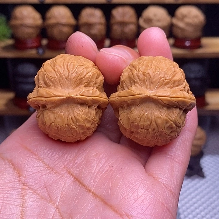 文玩核桃吊坠金龟子28