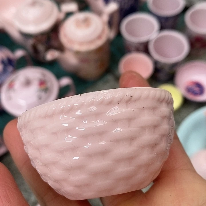 摆件陶红稀土波澜纹杯