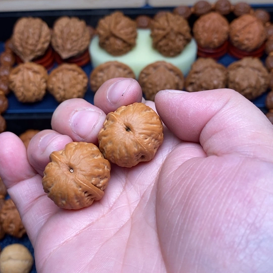 文玩核桃把件西****茄手捻