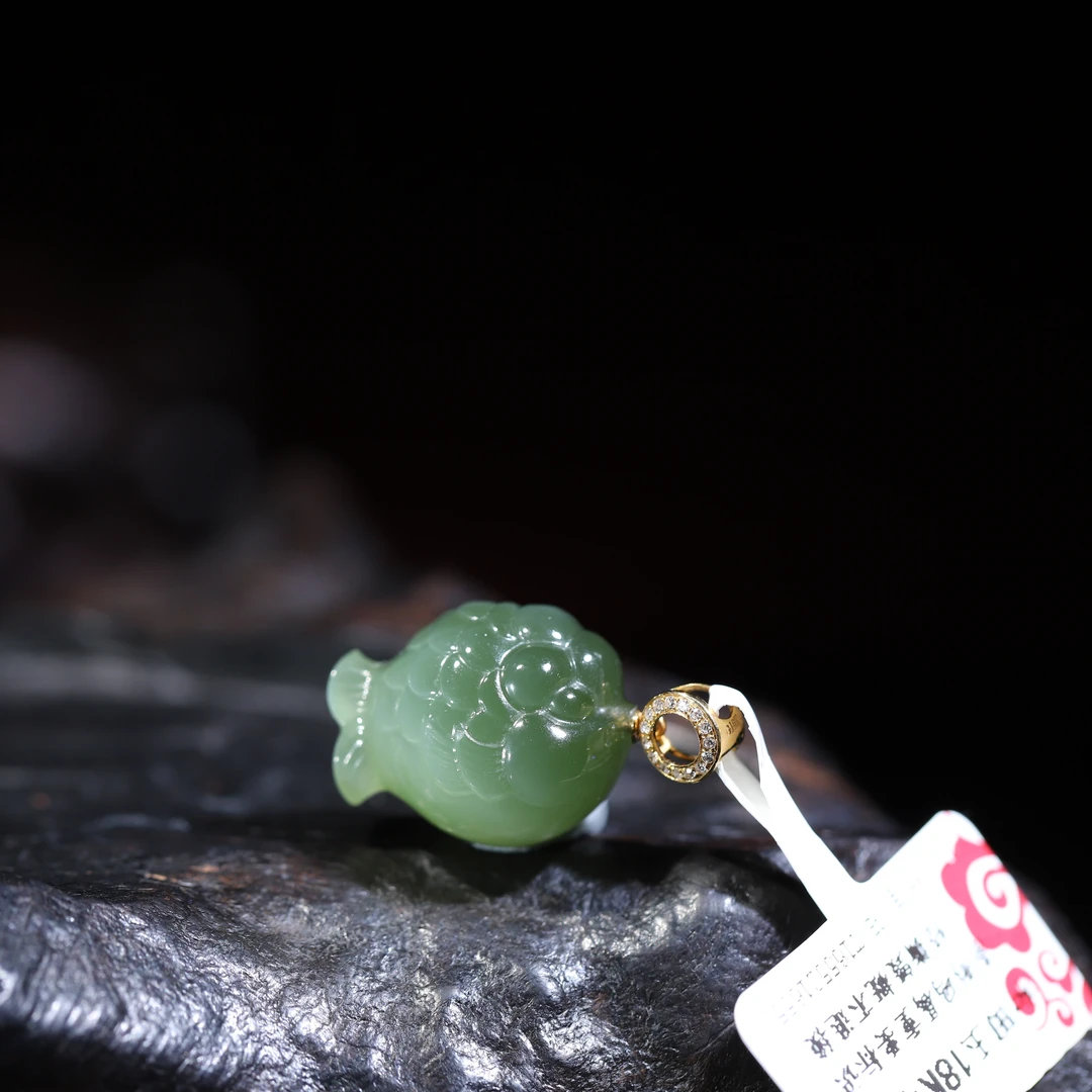 【汪氏精品】和田玉18k金碧玉金鱼吊坠 GG 122103-F46 多样性发其一