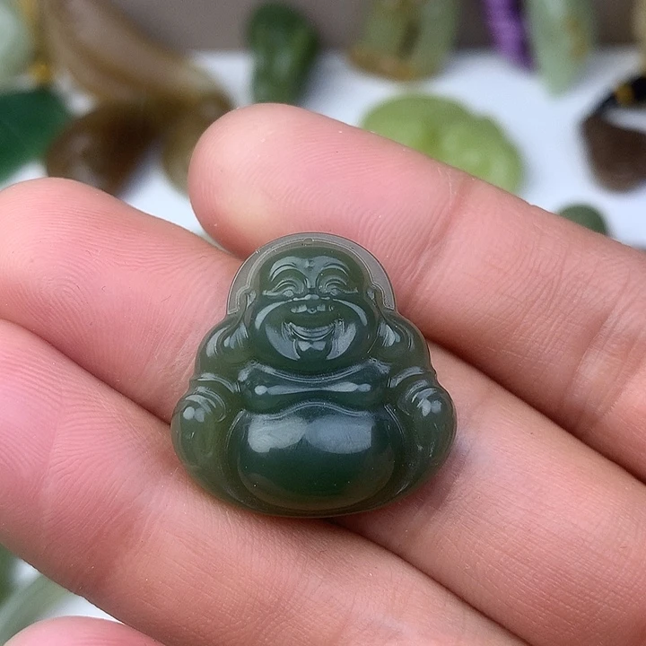 和田玉（糖玉）未镶嵌颈饰