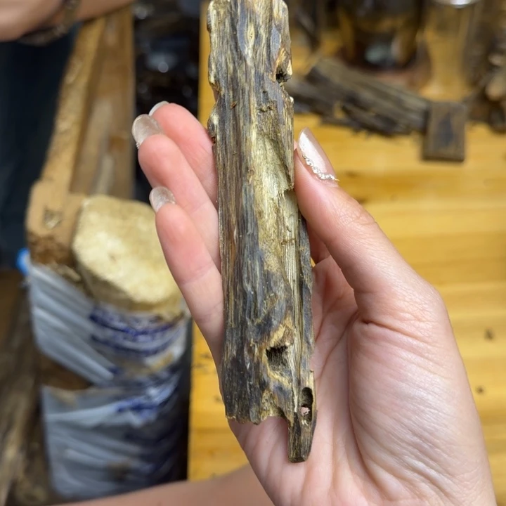 沉香沉香碎屑白棋品种块料19克