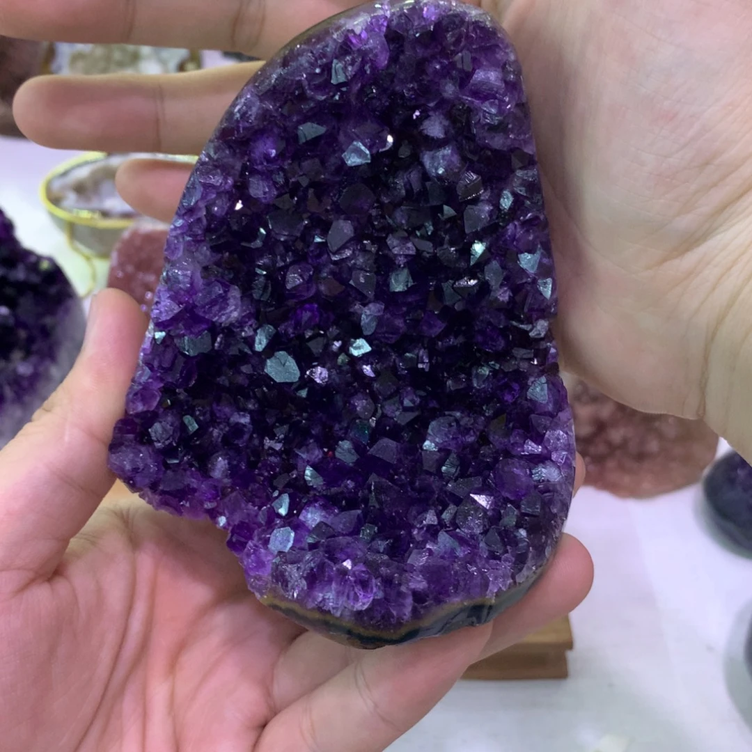 未镶嵌水晶大型摆件（非配饰）