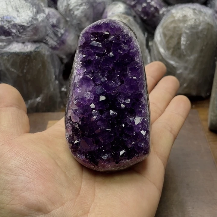 水晶大型摆件（非配饰）未镶嵌