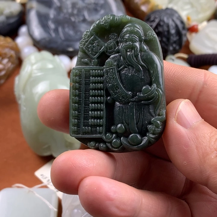 和田玉颈饰未镶嵌