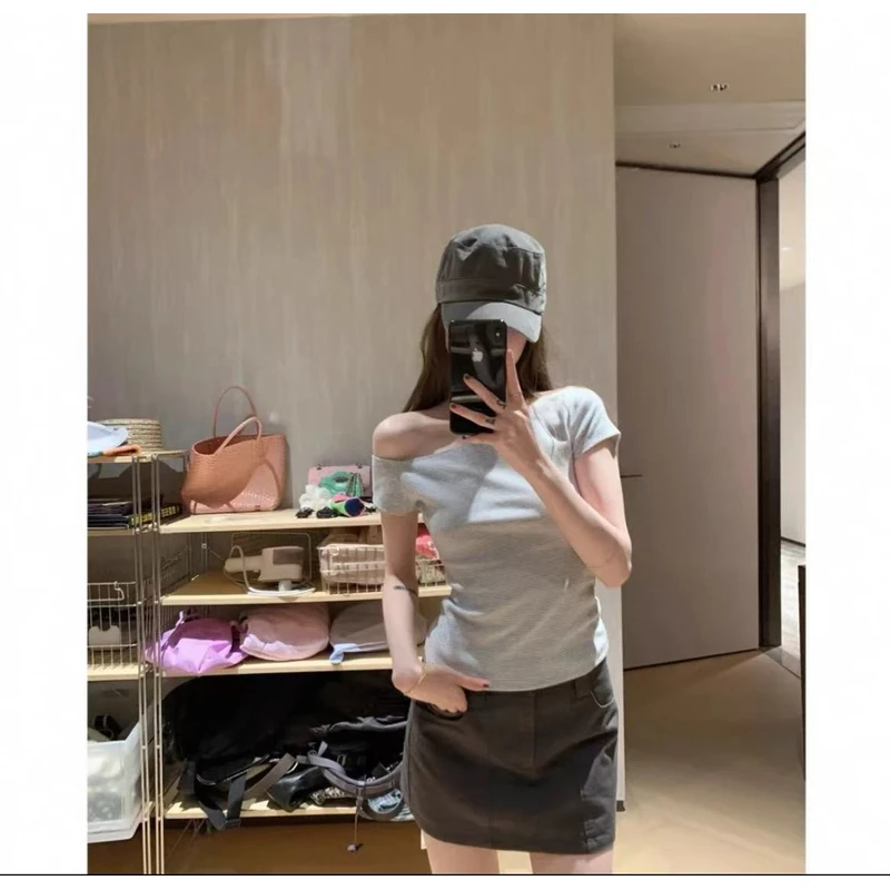 【小梨涡】修身显瘦细条纹百搭韩版斜肩短袖上衣★