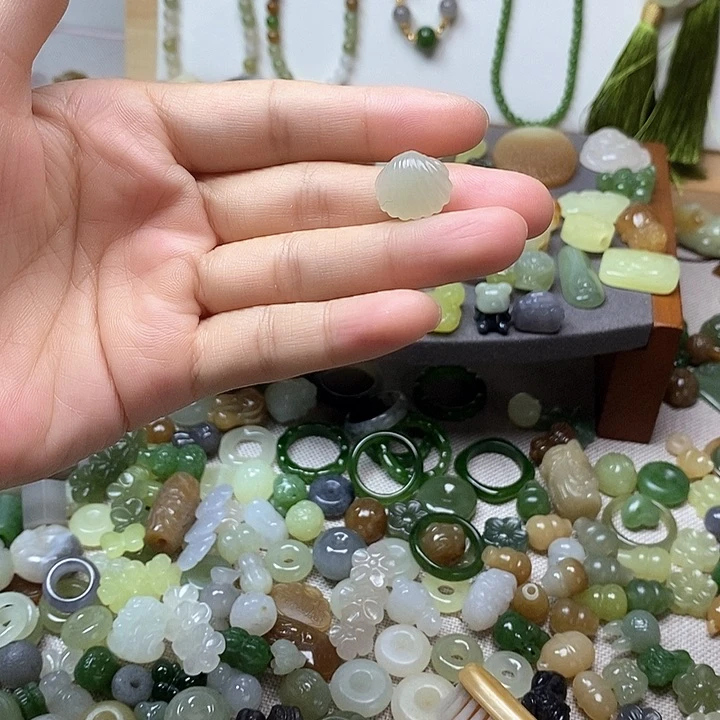 未镶嵌和田玉挂件